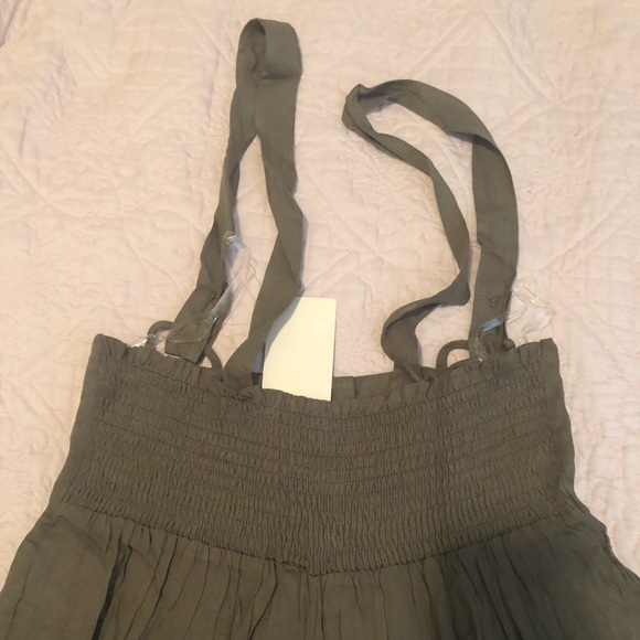 Wide leg Olive Pants - Picture 5 of 6